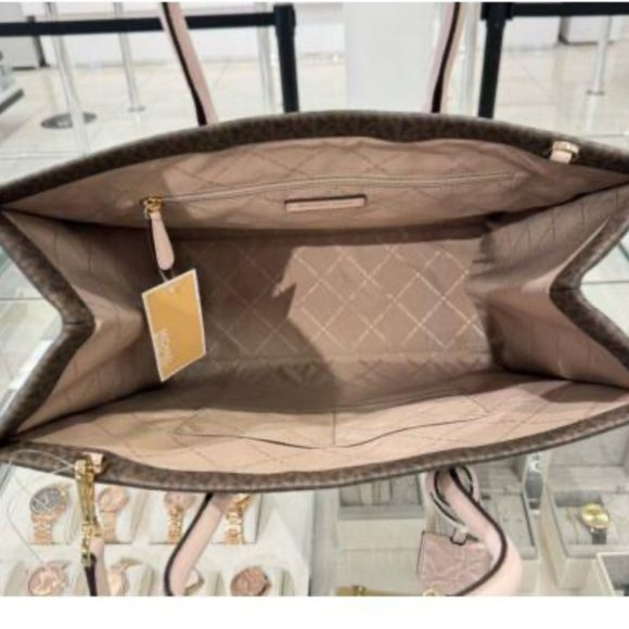 🌸NeW! Michael Kors Mirella Large Tote - Picture 10 of 10